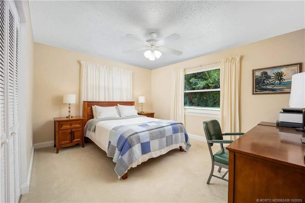 Photo of 7960 SE River Lane