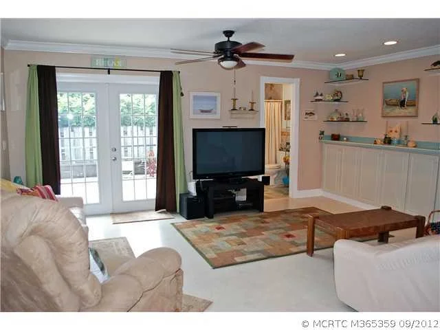 Photo of 1296 NW Pine Ridge Trail