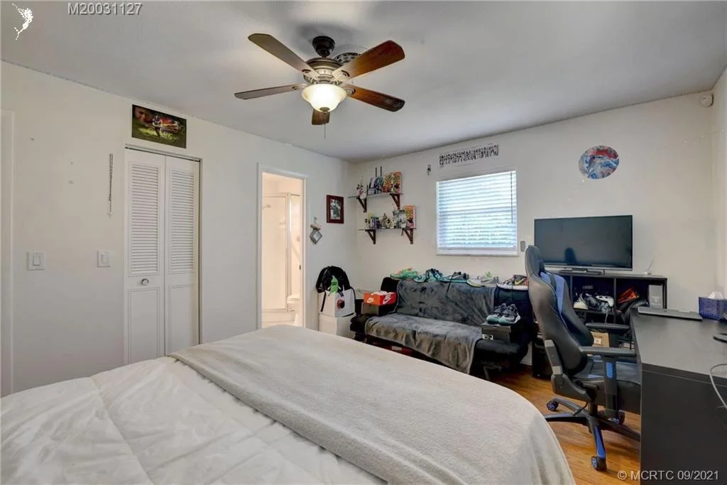 Photo of 1292 SE Madison Avenue