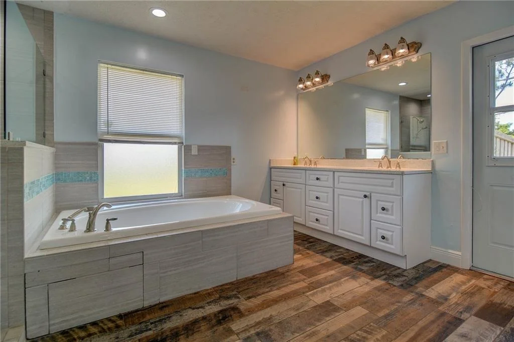 Photo of 63 NE Cypress Trail
