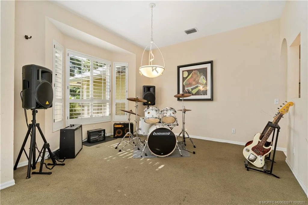 Photo of 515 SE Mill Stream Terrace