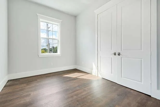 Photo of 403 SE Coconut Avenue