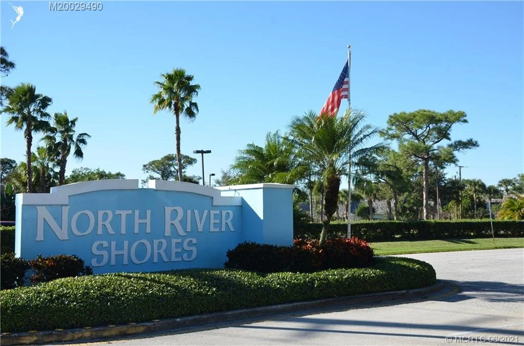 Photo of 1360 NW Lakeside Trail