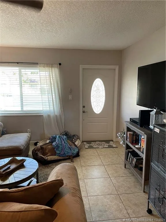 Photo of 820 SE 16th Street