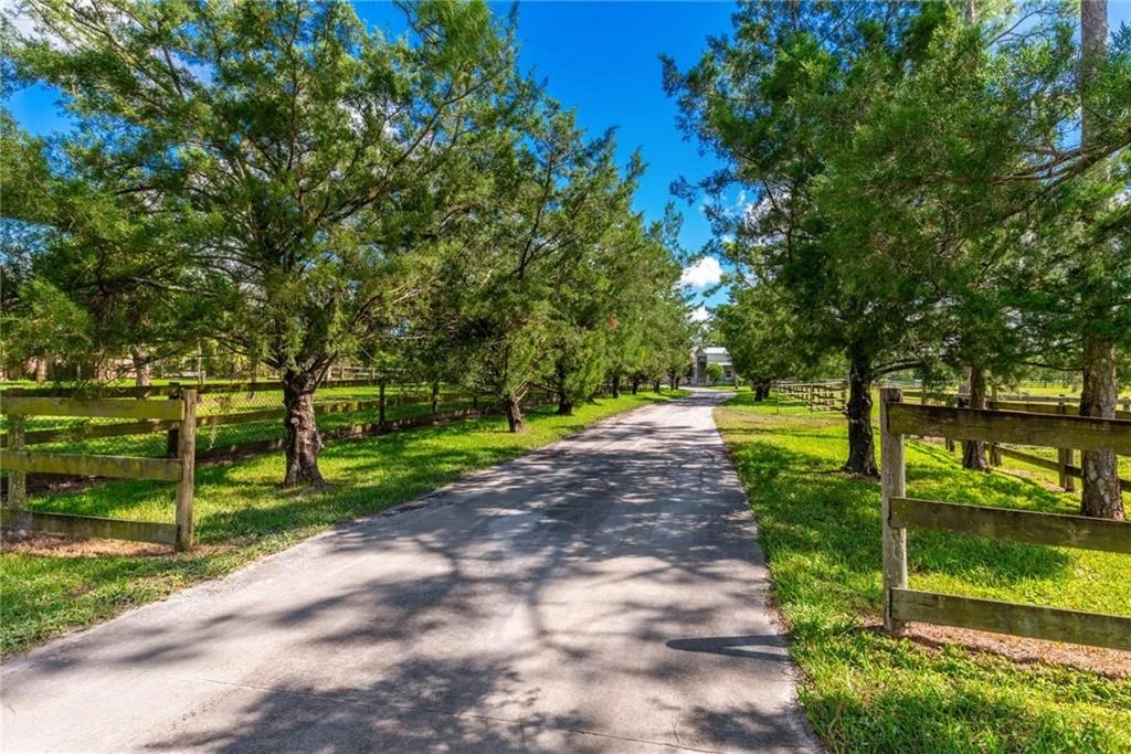 Photo of 1701 SE Ranch Road