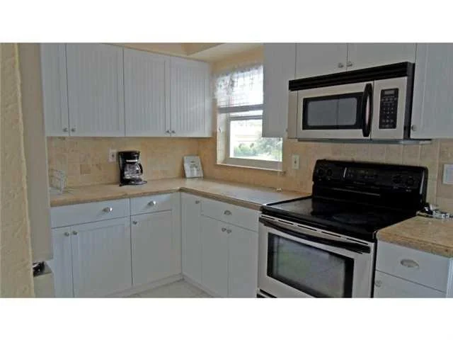 Photo of Unit A2 at 630 SE Ocean Boulevard