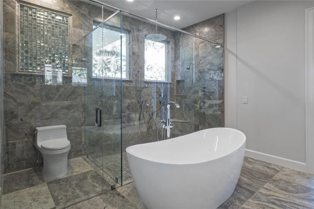 Photo of 7023 SE Harbor Circle
