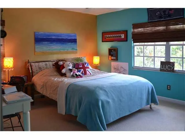 Photo of 2 CASTLE HILL Way