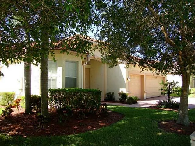Photo of 1391 SE Legacy Cove Circle