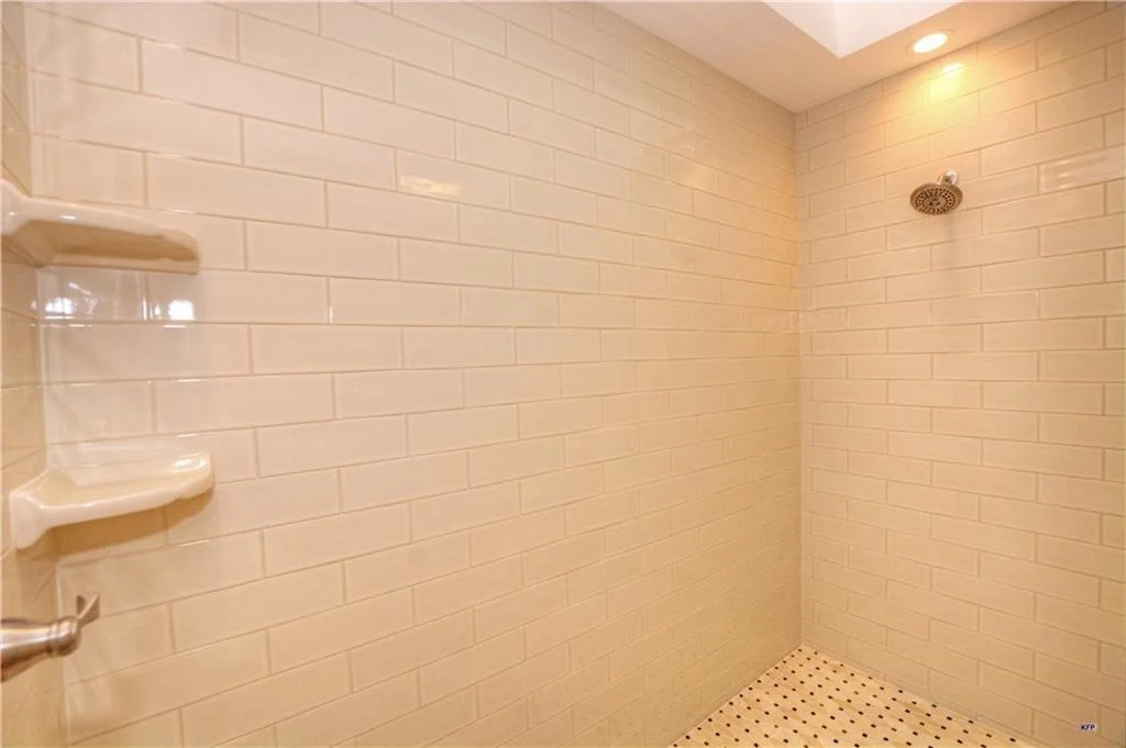 Photo of 6908 SE Pacific Drive