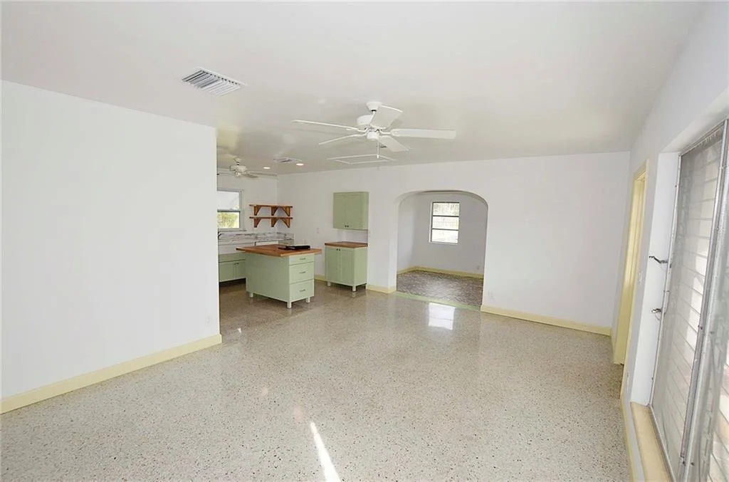 Photo of 816 SE Stafford Drive