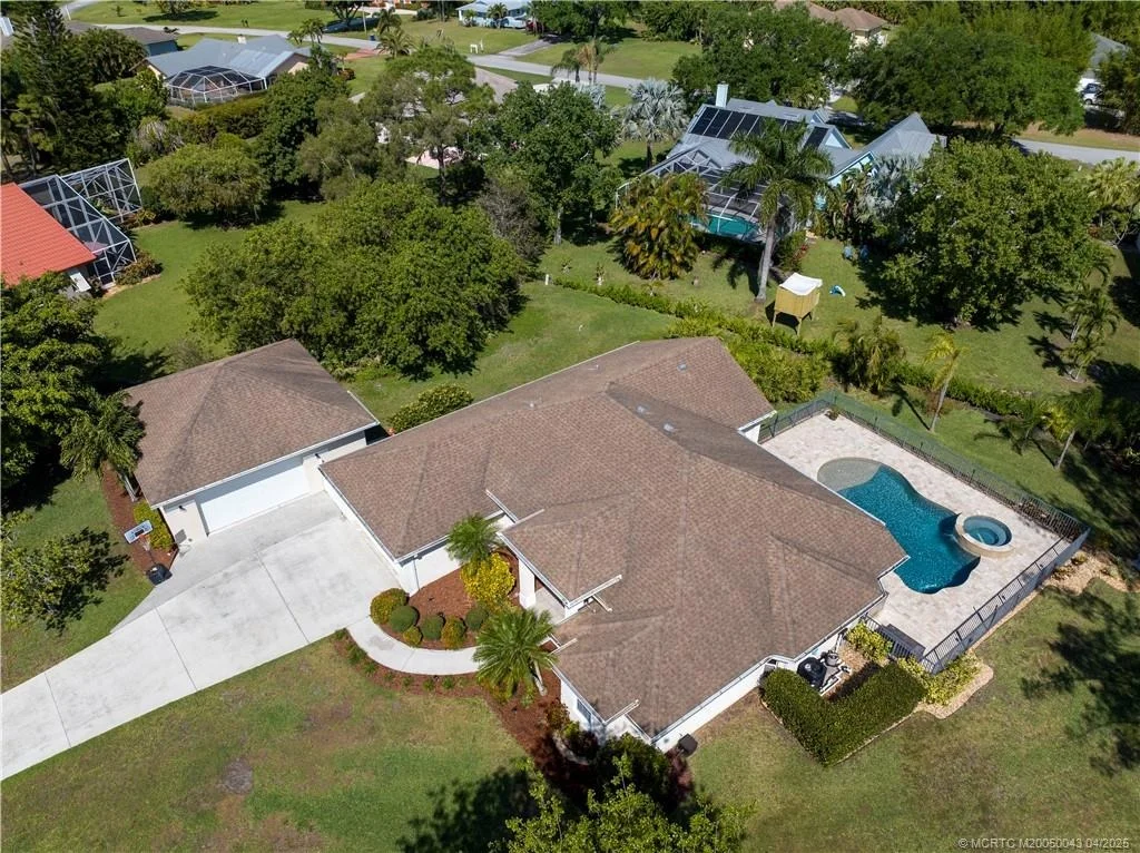 Photo of 1945 SE Emerald Court