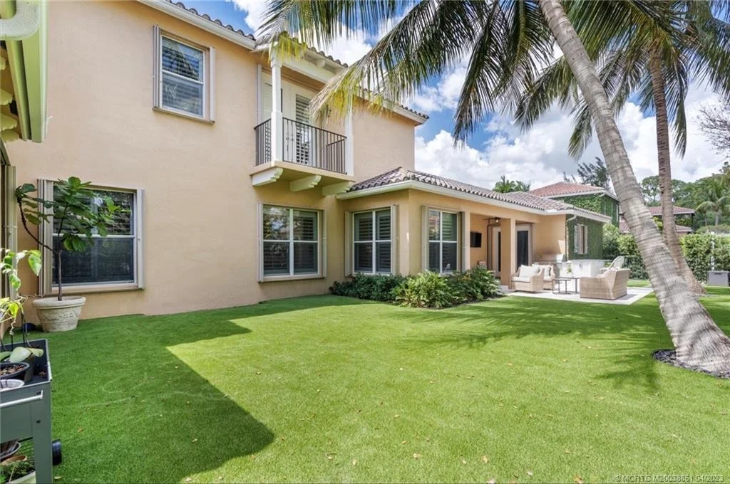 Photo of 125 Barcelona Drive