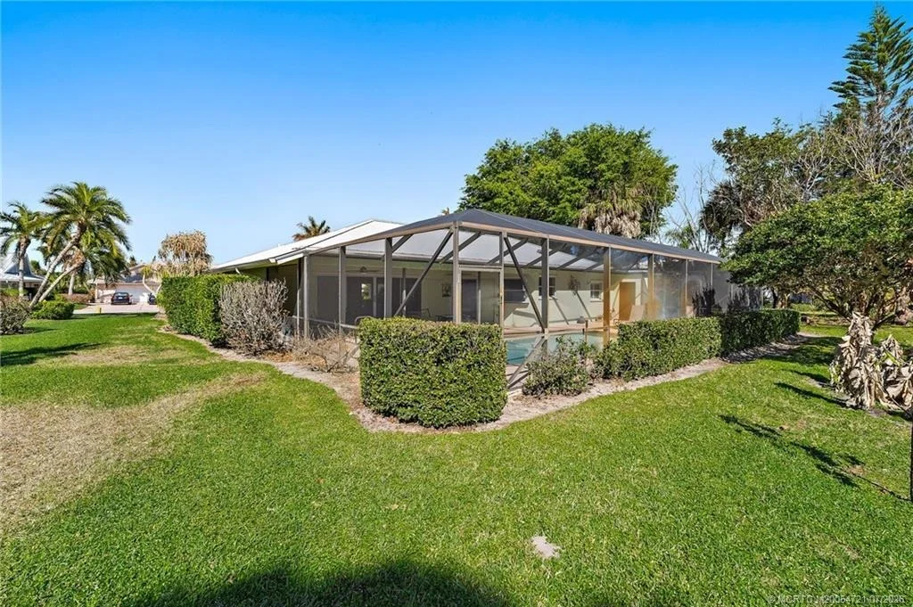 Photo of 3011 SE Fairway W