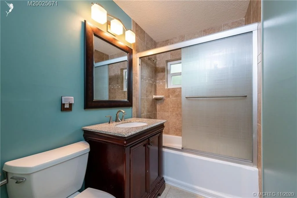 Photo of 509 SW North Riverpoint Drive