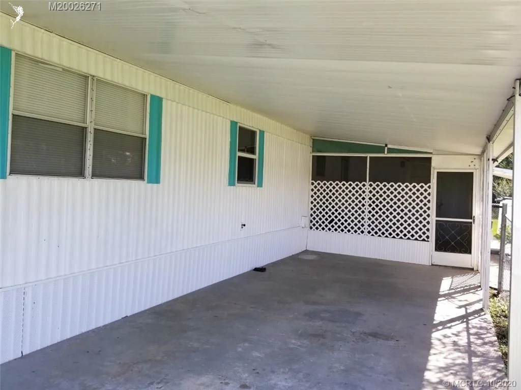 Photo of 132 NE 15th Terrace