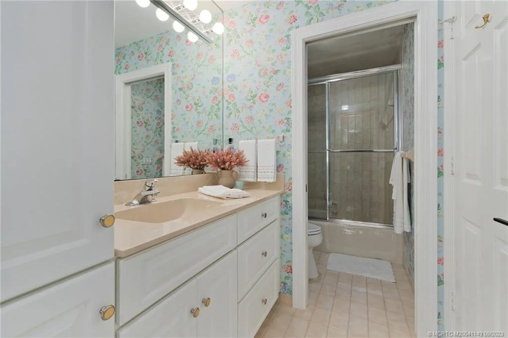 Photo of 6741 SE Harbor Circle