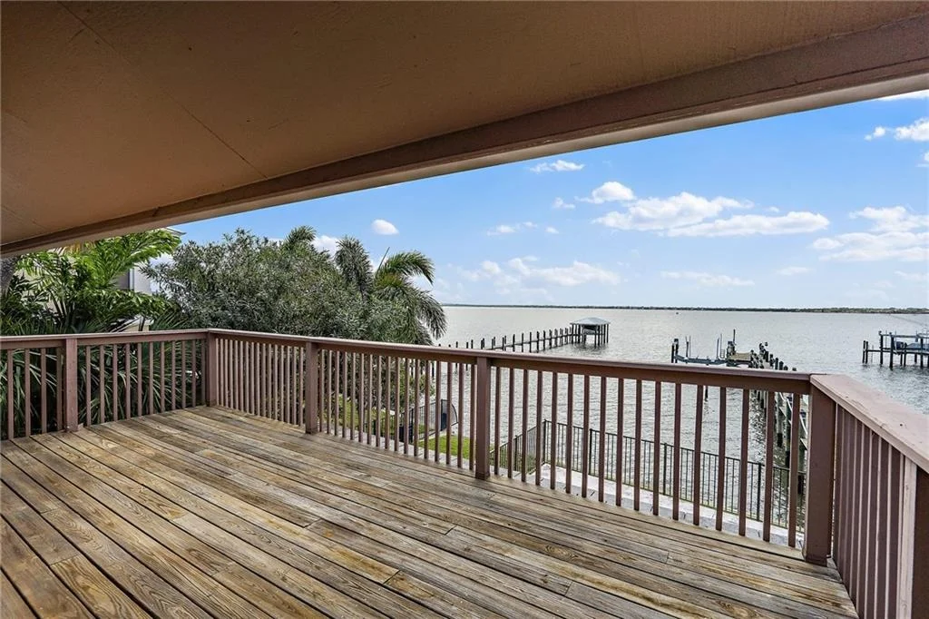 Photo of 4230 NE Joes Point Road
