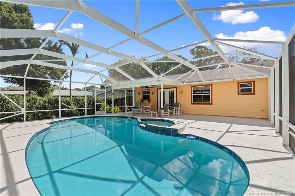 Photo of 5403 Palm Drive