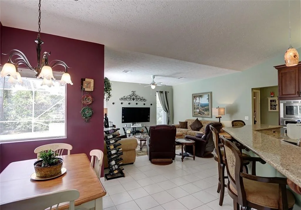 Photo of 1905 SE EMERALD Court