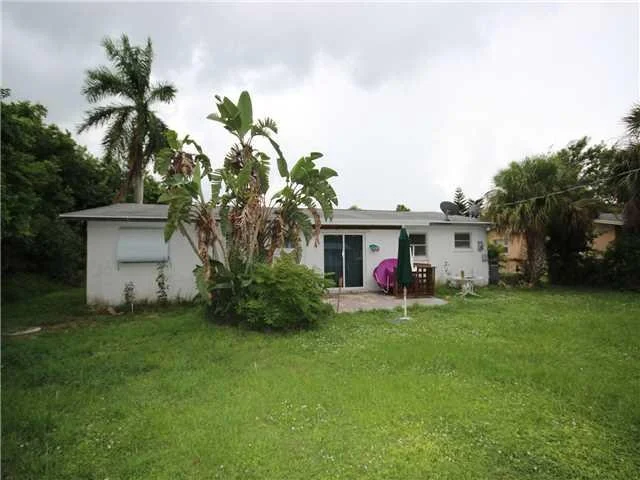 Photo of 3295 SE Garden Street