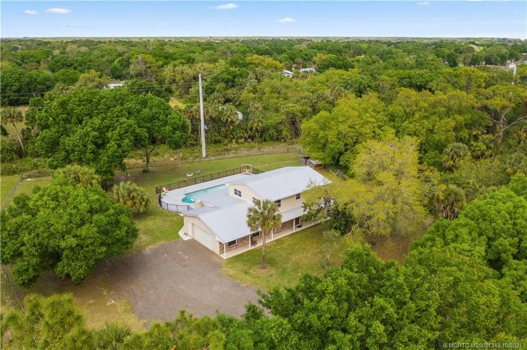 Photo of 2473 State Road 70 E