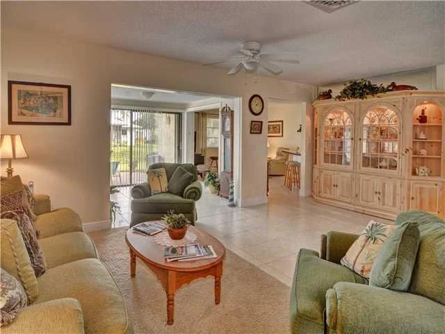 Photo of 1835 SE El Pinar Lane