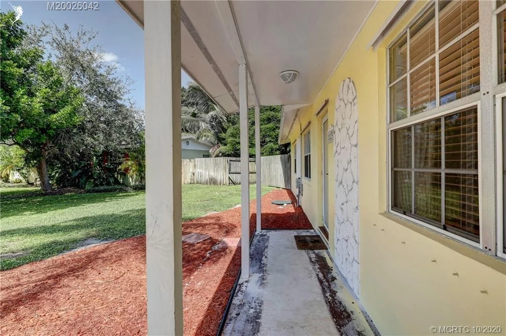 Photo of 1123 SE Alamanda Lane