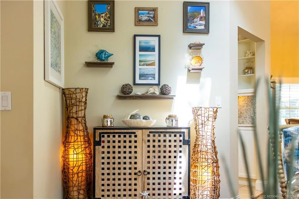 Photo of 6 Pineapple Lane