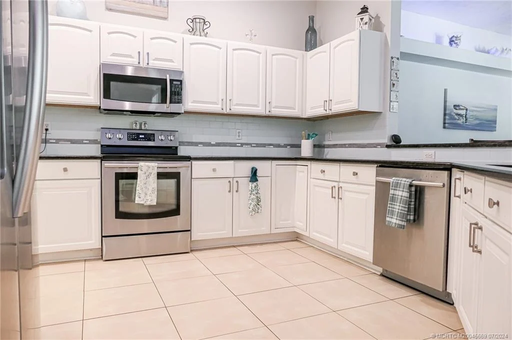 Photo of 2119 SW Danforth Circle