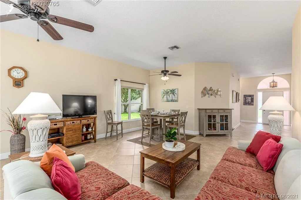 Photo of 6979 SE Cutler Trail