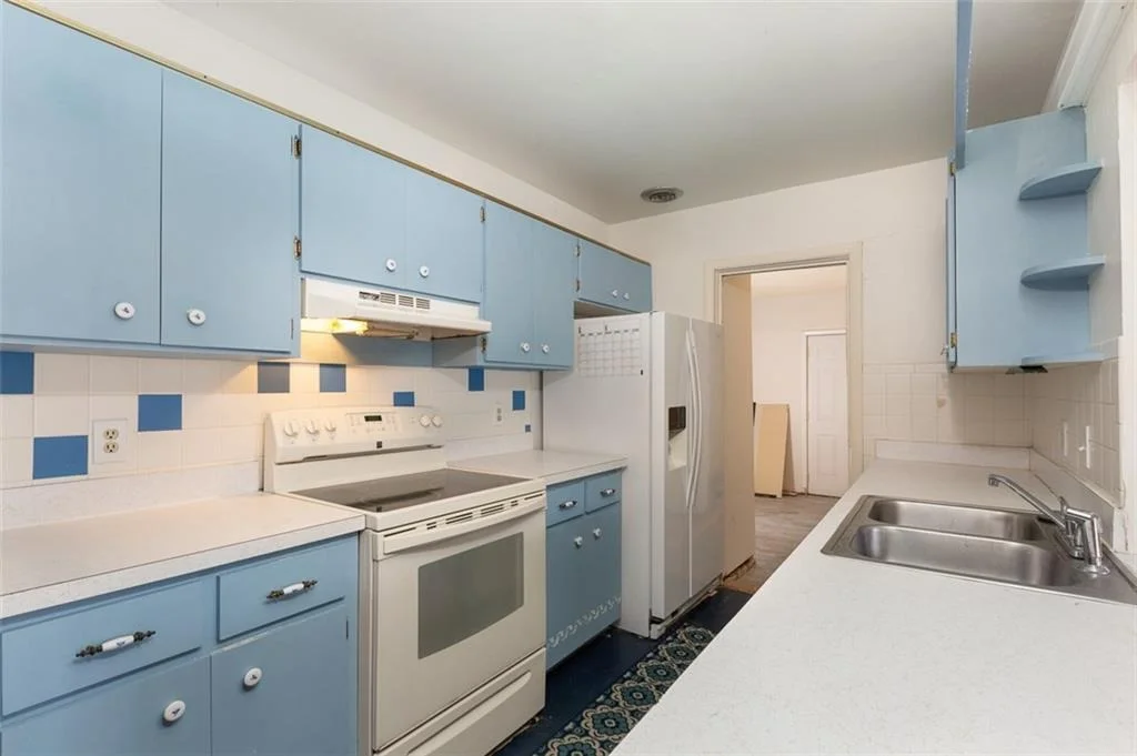 Photo of 1092 SE Madison Avenue