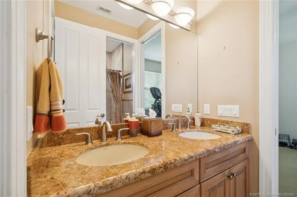 Photo of 2492 NW Everglades Boulevard