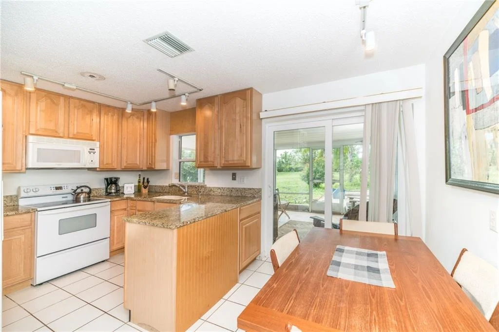 Photo of 2350 NW Sunset Boulevard