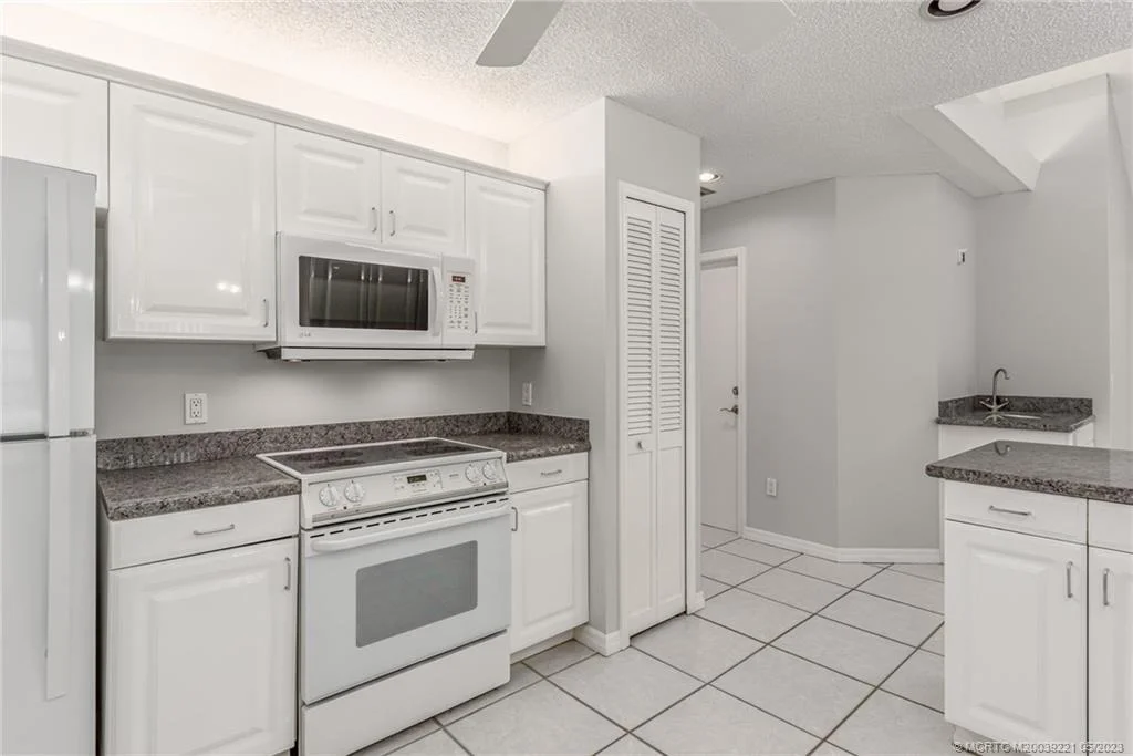 Photo of 2943 NE Rosetree Drive