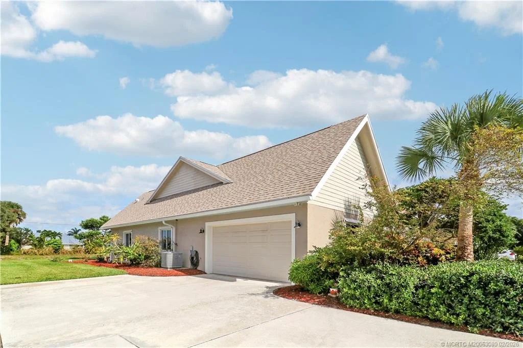 Photo of 5439 SE Horseshoe Point Road
