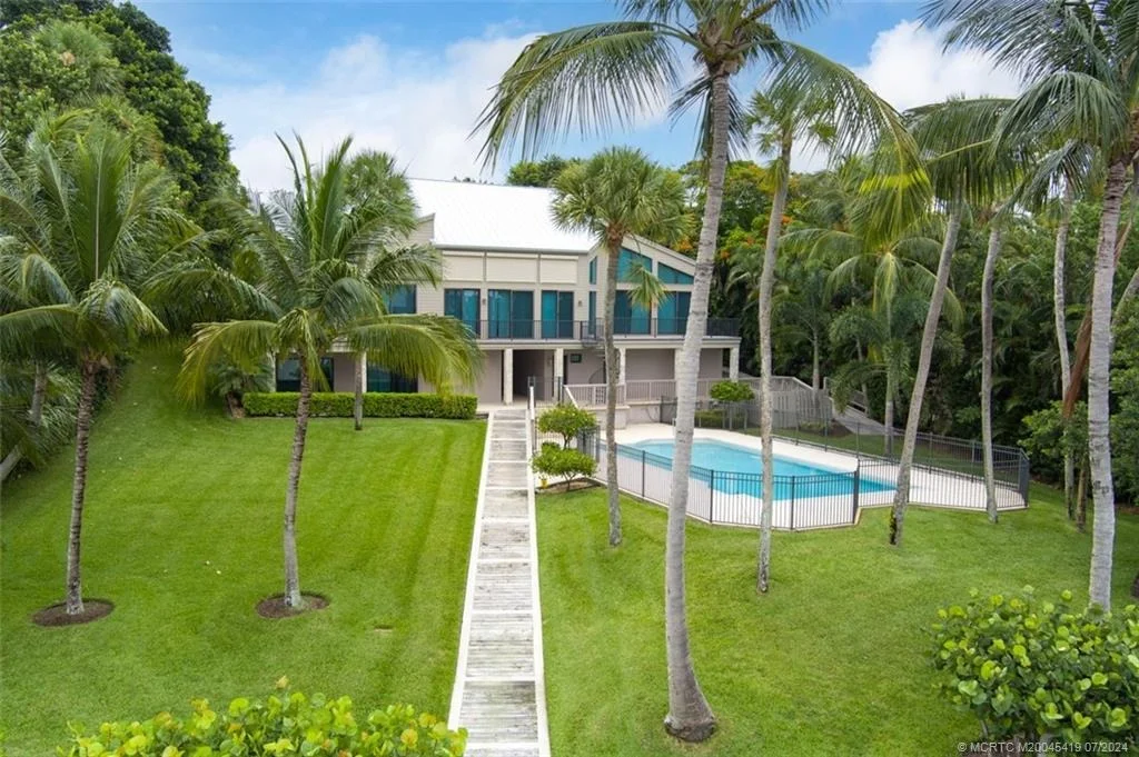 Photo of 5 Saint Lucie Court