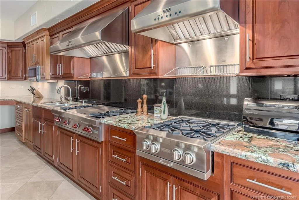 Photo of 2996 SE Fairway W