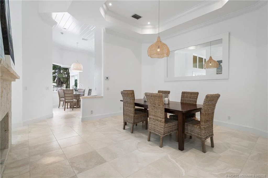 Photo of 2925 SE Dune Drive