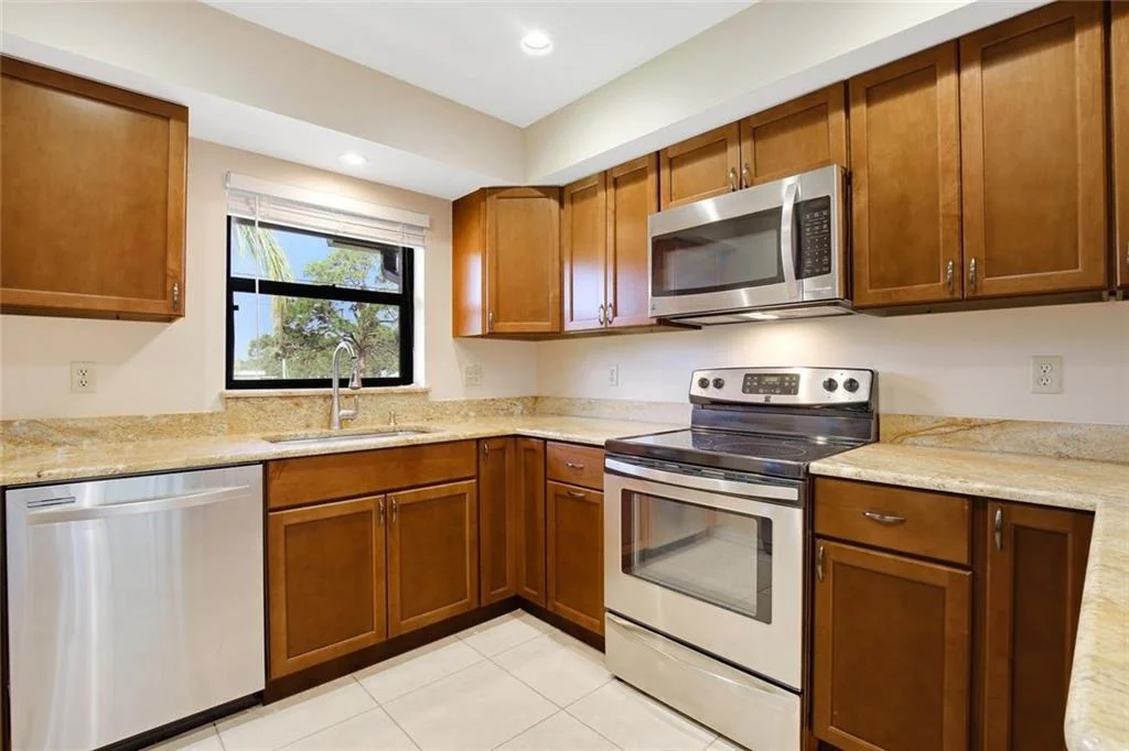 Photo of Unit E28 at 4885 SE Capstan Avenue