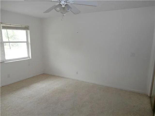Photo of 123 W Beverly Road
