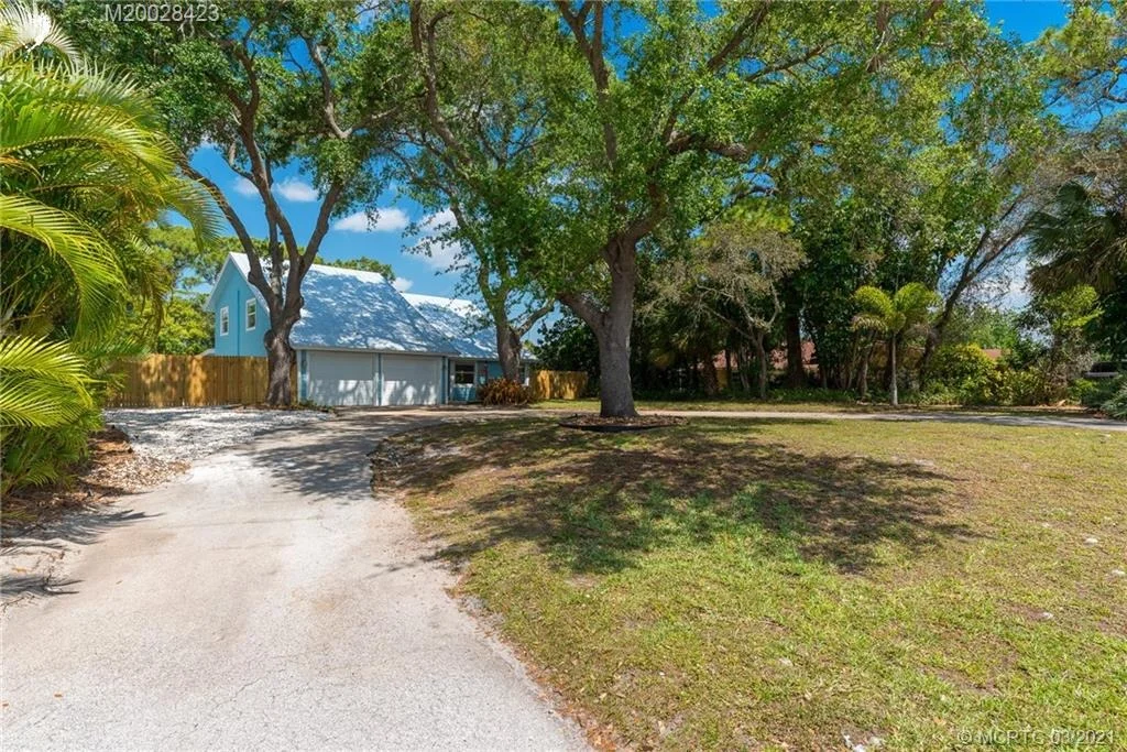 Photo of 1535 NW Quail Circle
