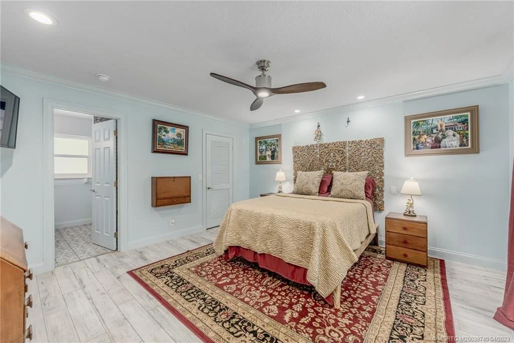 Photo of 308 SW Dyer Drive