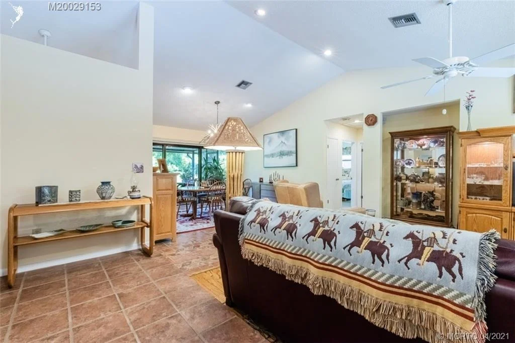 Photo of 5200 Sunset Boulevard