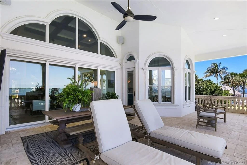 Photo of 102 N Sewalls Point Road