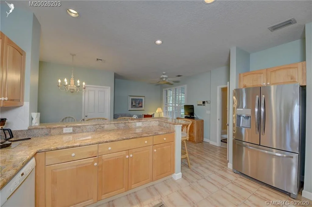 Photo of 3400 SE Cambridge Drive