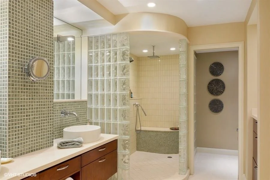 Photo of Unit 417 at 2001 SE Sailfish Point Boulevard