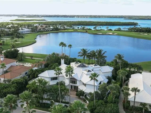 Photo of 6541 SE HARBOR Circle