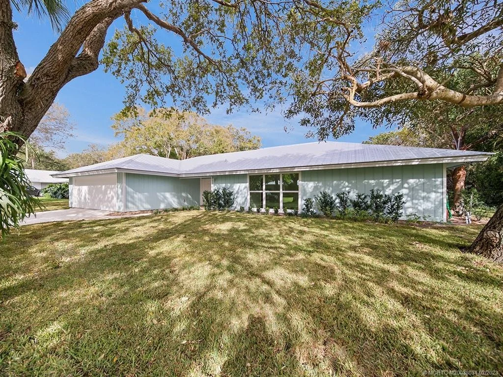 Photo of 8 Riverview Drive
