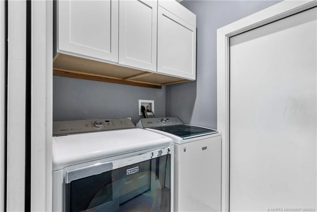 Photo of 4786 SE Horizon Avenue